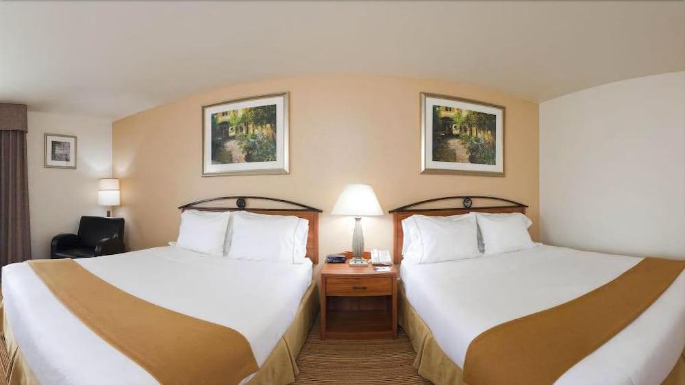 Holiday Inn Express Hotel Germantown - Northwest Milwaukee, An Ihg Hotel Kültér fotó